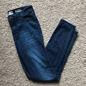 Hollister High-Rise Jeans